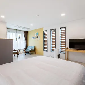 펜션 월정리 루나마르, 제주